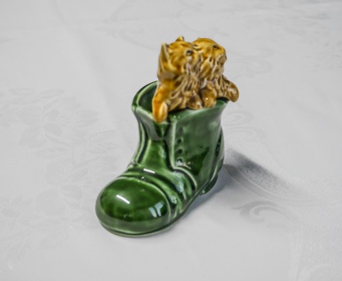 Sylvac golden kittens - golden,