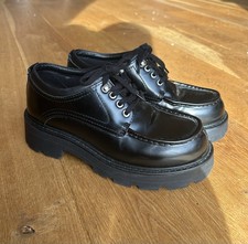 Vagabond Cosmo 2.0 Shoes: Size 4, Black Leather, Platform, Lace-up Loafer Style