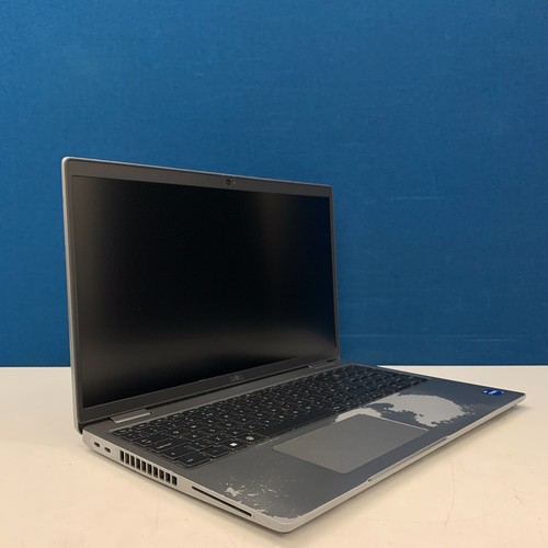 Dell latitude 5520 - latitude, x