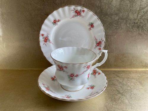 Trio richmond bone china - by,