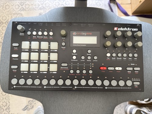 Elektron analog rytm mk1 - elektron,