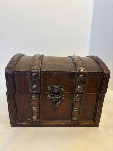 Vintage wooden box - vintage,