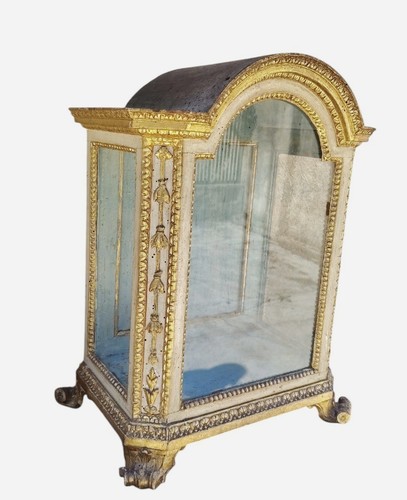 Important display cabinet - display,