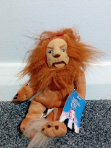 Dorothy cowardly lion - dorothy’s,