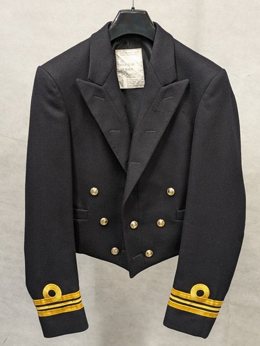 Royal navy lieutenant - royal, no.2b