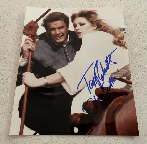 Tanya roberts signed in - roberts, *signed