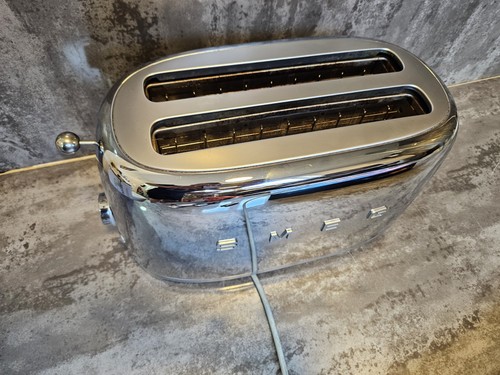 Smeg slice toaster 2 - 4,