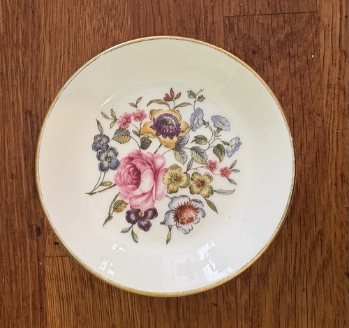 Royal worcester fine bone - royal,