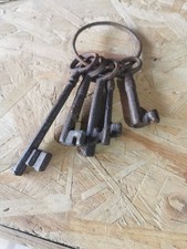 Bunch Of 5 Old Lock Keys