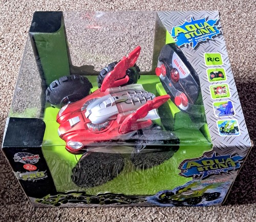 Hamleys remote control aqua - ,