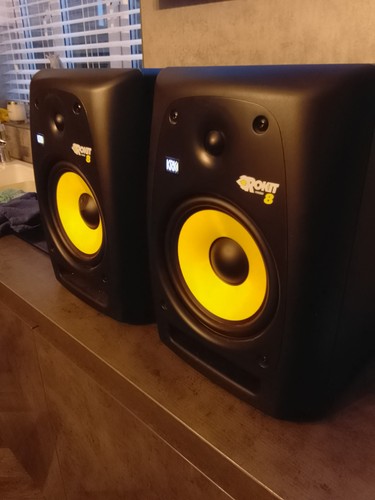 Krk rokit powered studio - 8,