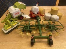 Bruder Haymaking Farm Set – 4x Implements with Hay Bales – 1:16 Scale