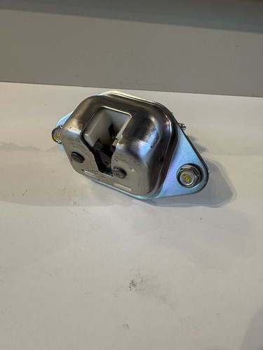 Tailgate bootlid latch motor - bootlid, +