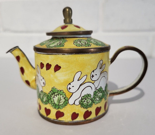Small trade aid enamel - small,