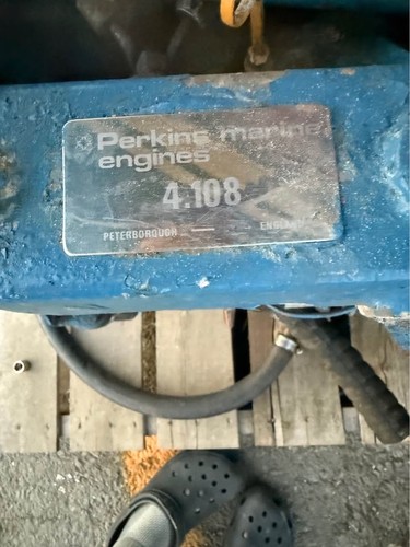 Perkins 4108 marine diesel - perkins,