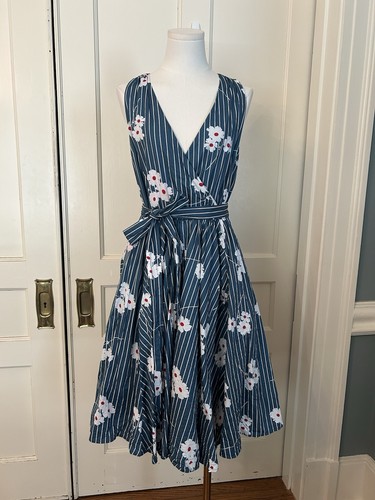 Modcloth daisy floral fit - daisy, and