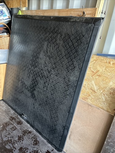 Chequer plate tonneau - tonneau, cover
