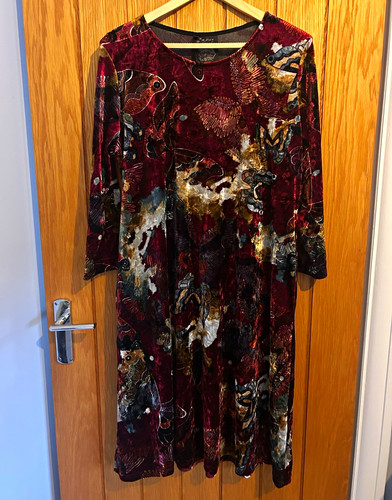 Out xile burgundy abstract - of,