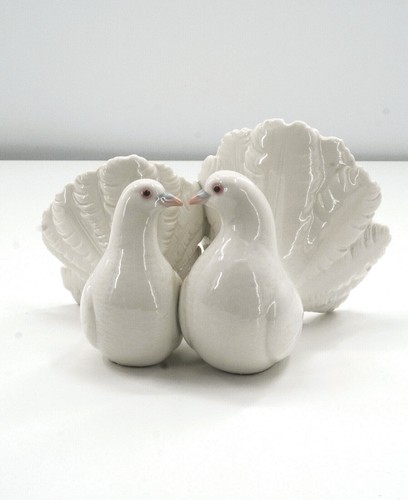 Lladro figurine 1169 kissing - figurine,