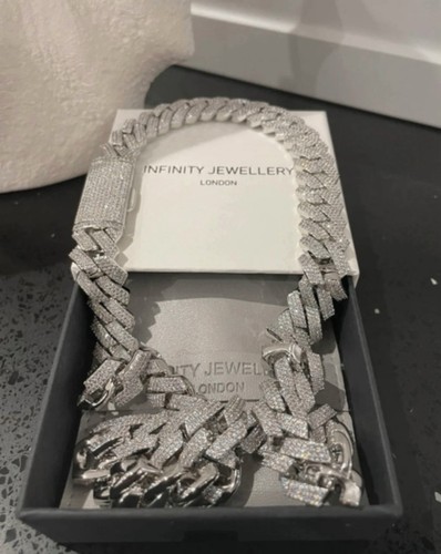 Premium quality iced - cz, out