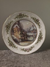 Aynsley Fine Bone China Christmas 1983 Carol Singing Plate