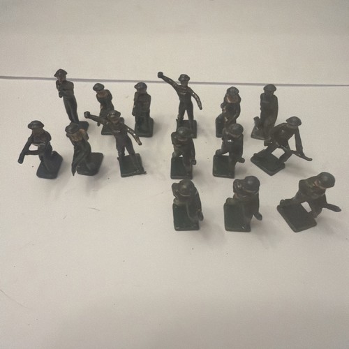 Vintage lead soldiers about - vintage, 00