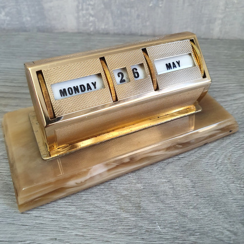 Vintage 1960s perpetual desk - perpetual,