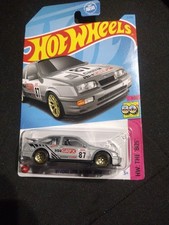 Hot Wheels 87 Ford Sierra