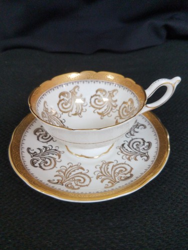 Vintage heavy gold design - gold,