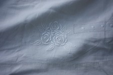 NB1026 Lovely Vintage White