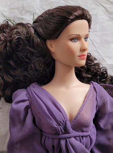 Tonner doll golden - golden, compass