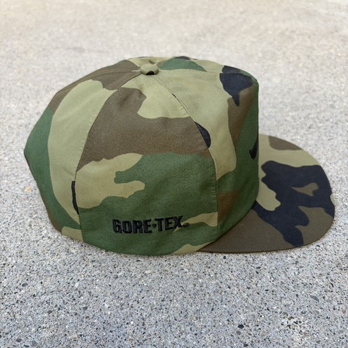 Vintage mad hatters - gore, tex