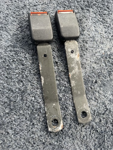 T25 seat belt buckle - vw,