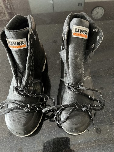 Uvex safety boots size 44 - uvex,