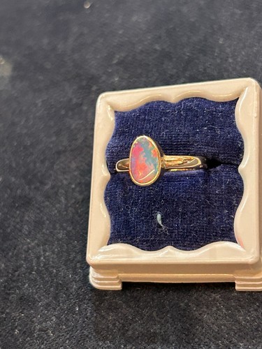 Stunning 9ct gold - stunning,