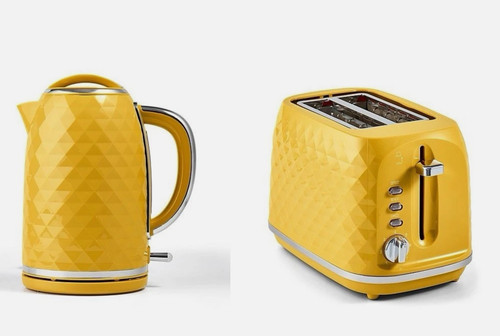 Yellow kettle and 2 - yellow,