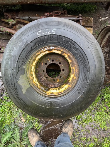 1100x16 wheel and tyre - 8, stud