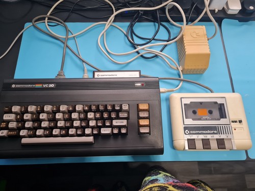 Commodore vic mix up - commodore,