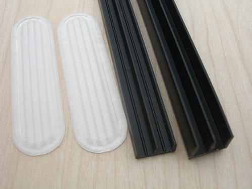 Vivarium glass track runners