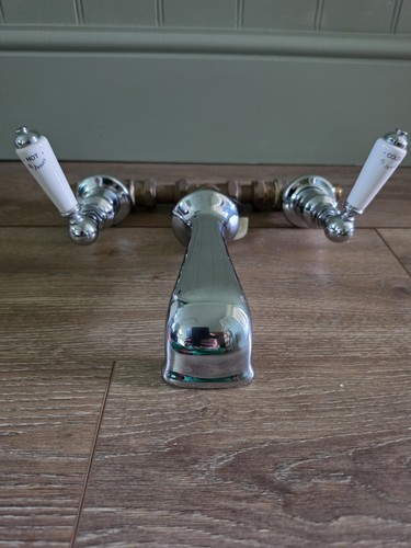 James wall mounted hole - james,