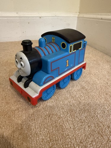 Thomas the tank engine - thomas,