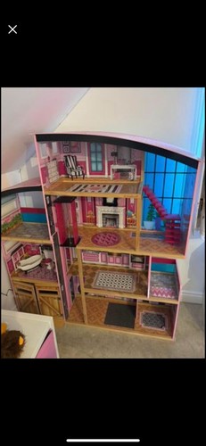 Kidkraft dolls house - dolls,