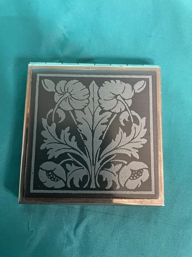 Compact double mirror with - compact,