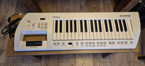 Roland lucina keyboard - lucina,