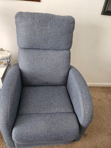 Two electric rise and - , recline