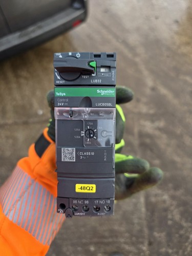 Schneider electric lub32 power - electric,
