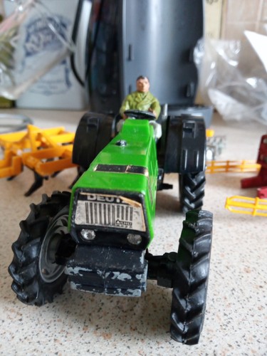 Britain deutz - britain's,