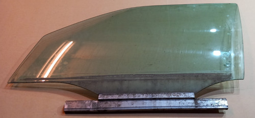 Mercedes c180 front left door - left,
