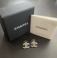Chanel - 23V Small CC Stud Earrings Glass Pearl & Metal NEW Authentic Jewelery