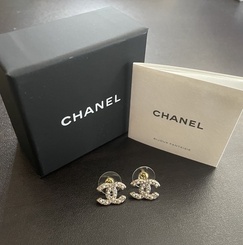 Chanel 23v small cc - -,